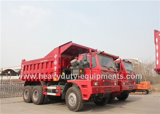 中国 オフロード鉱山のダンプ トラック/Howoは70トン鉱山のタイヤが付いているダンプ トラックを採鉱します サプライヤー